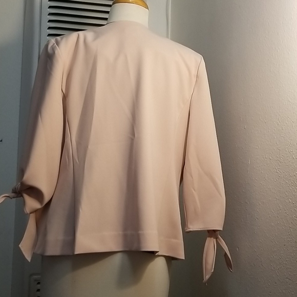 Worthington Petite cream-like suit - Picture 7 of 7